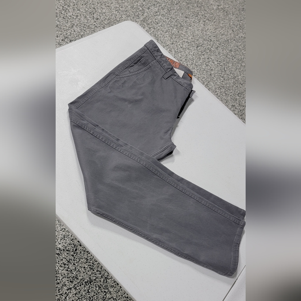 Dockers Mens 36 X 32 Original Signature Khakis Classic Fit Flat Front Gray